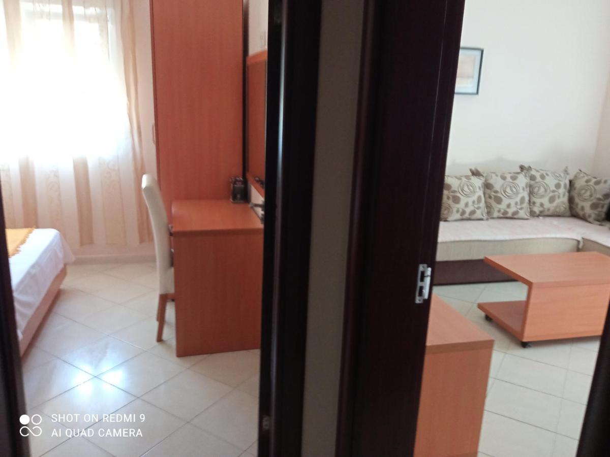 Apartmani Lux Sea Utjeha Esterno foto