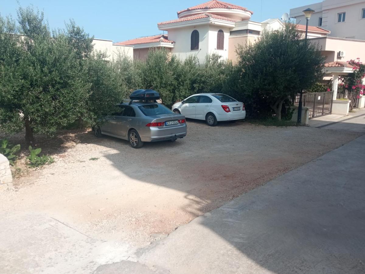 Apartmani Lux Sea Utjeha Esterno foto