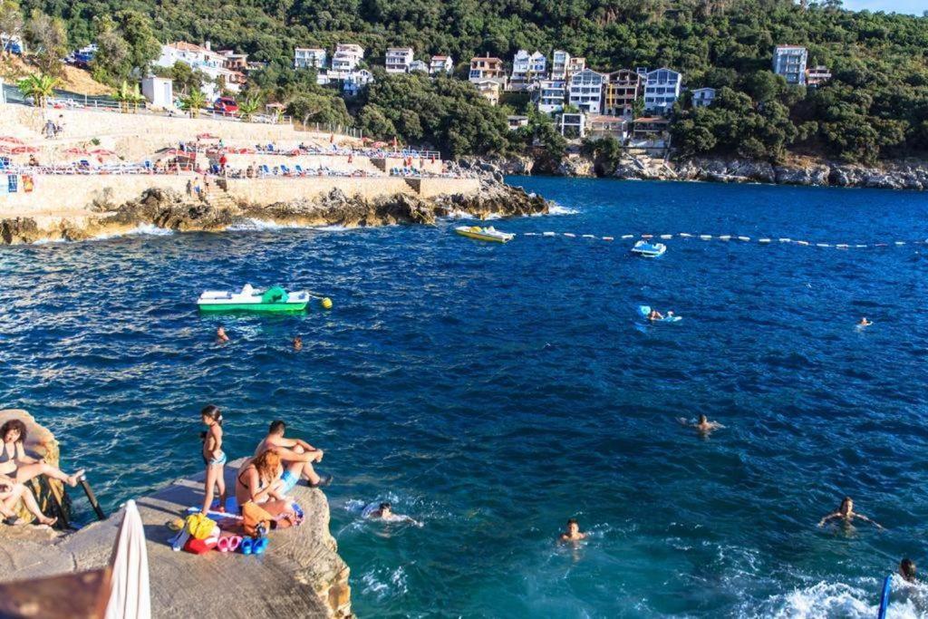 Apartmani Lux Sea Utjeha Esterno foto