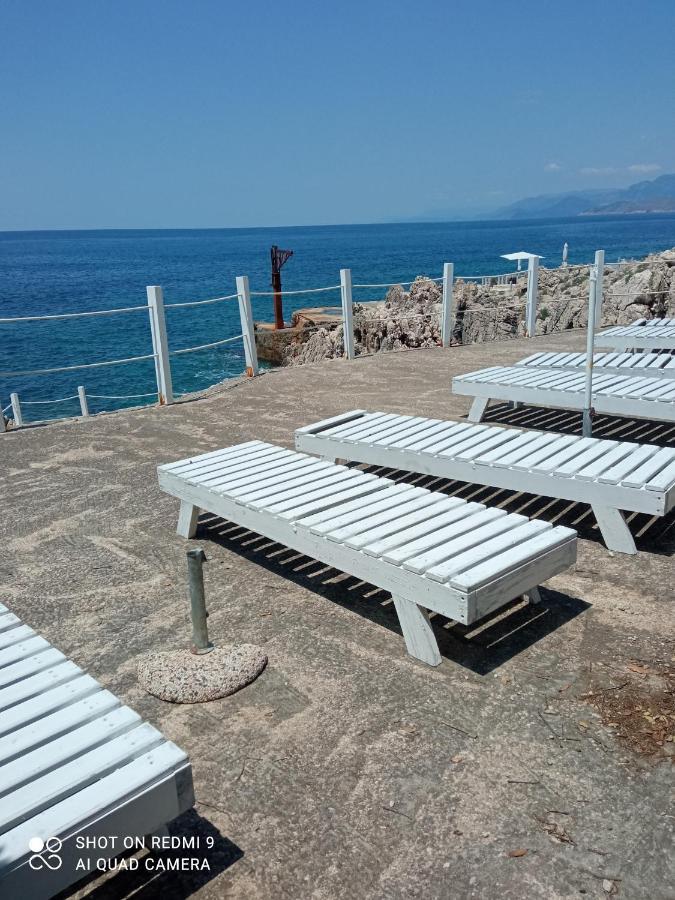 Apartmani Lux Sea Utjeha Esterno foto