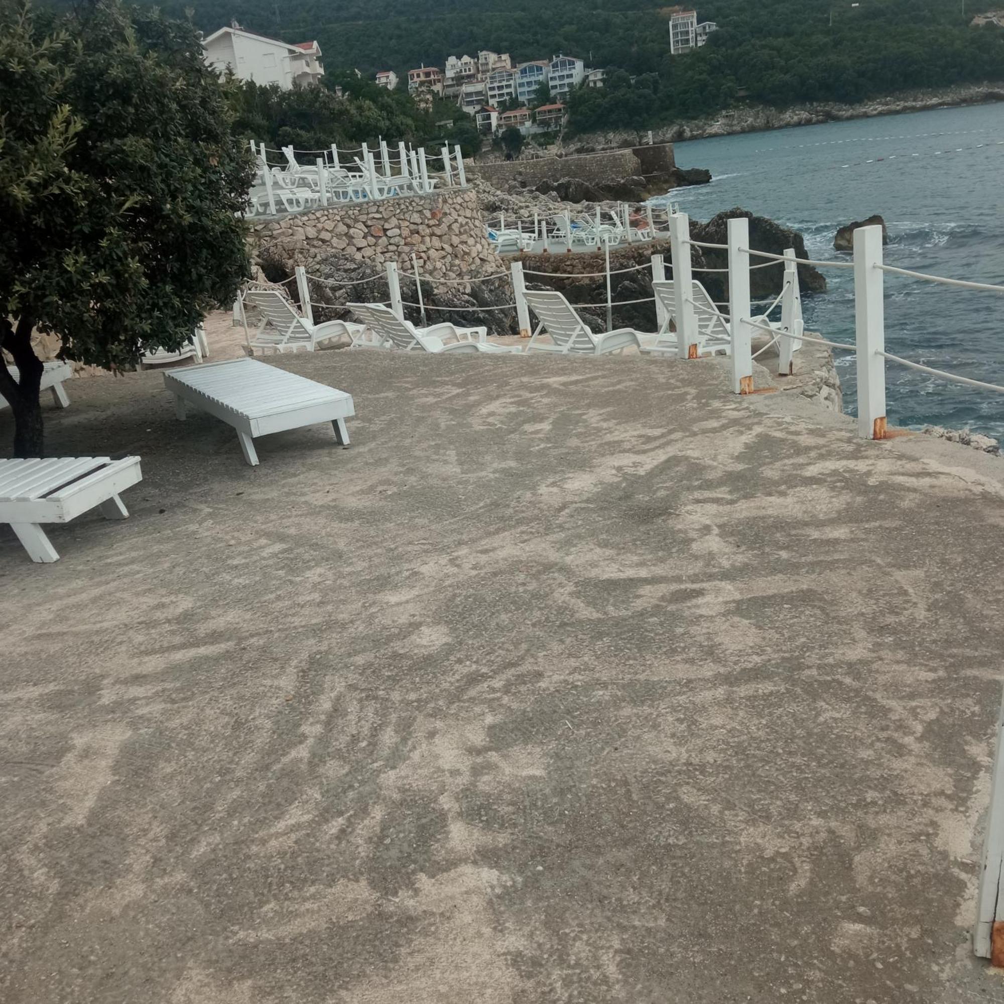 Apartmani Lux Sea Utjeha Esterno foto
