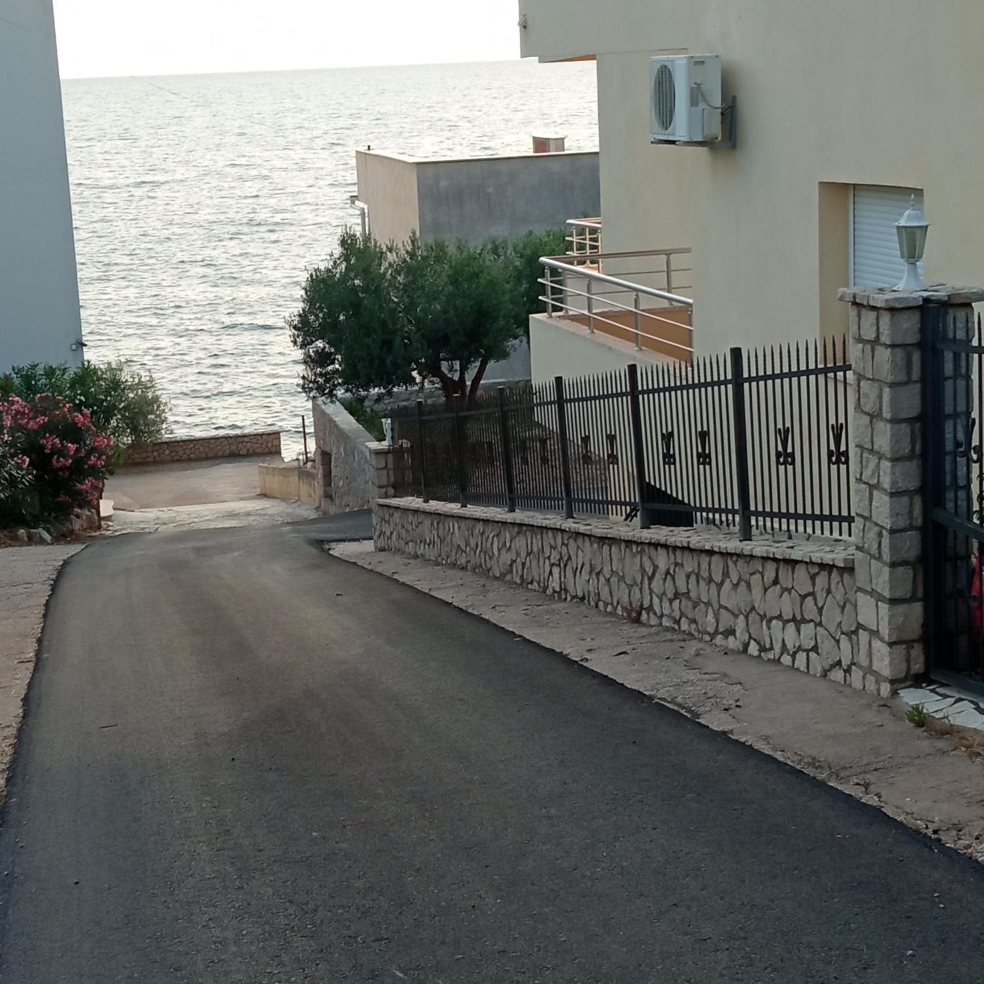 Apartmani Lux Sea Utjeha Esterno foto