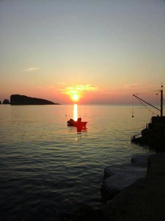 Apartmani Lux Sea Utjeha Esterno foto